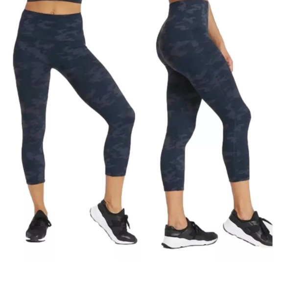 SPANX Pants - Spanx Cropped Look At Me Now Leggings Black Camo Seamless Slimming High Rise
